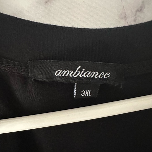 AMBIANCE - BLACK VNECK SHORT SLEEVE STRETCH BLACK TOP WOMENS 3X NWOT - Picture 3 of 8